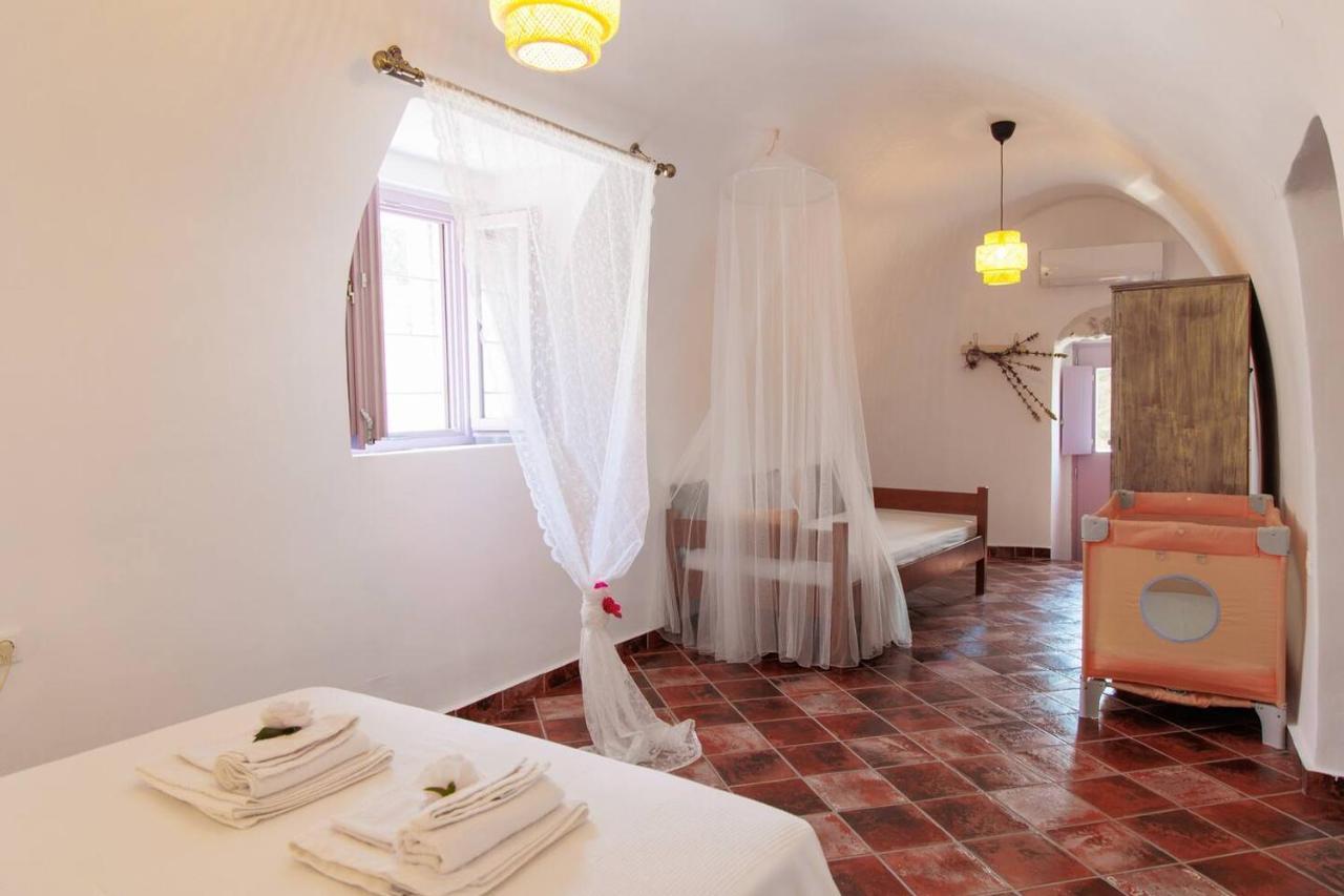 Iliana'S House - Spacious Cave House In The Center Of Areopolis Exterior foto